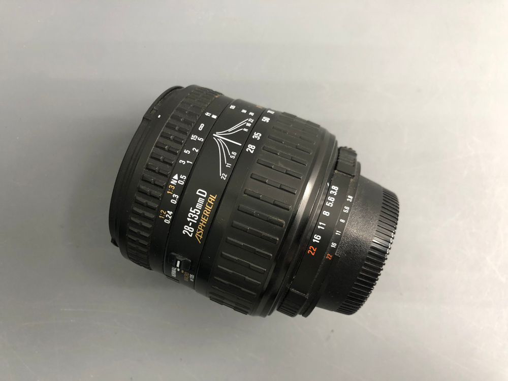 Sigma AF 28-135mm 3.8-5.6
