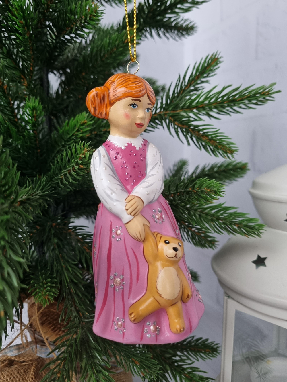 Девочка с мишкой ёлочная игрушка из фарфора
