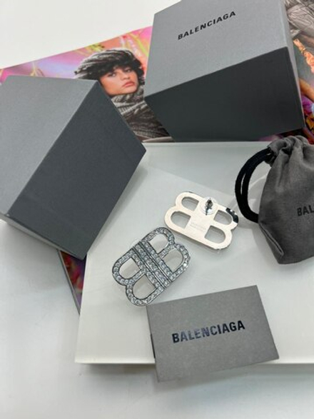 Серьги Balenciaga