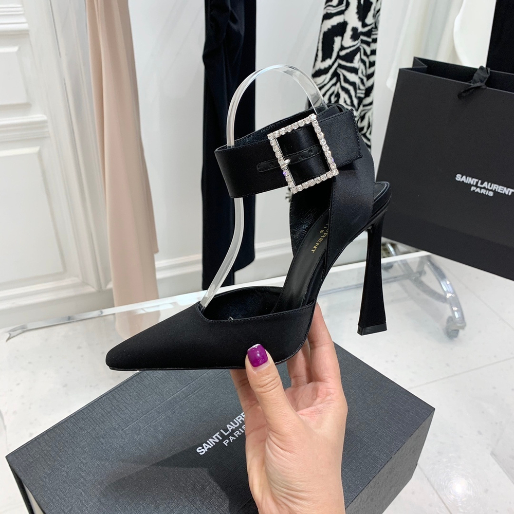 Saint Laurent Pumps