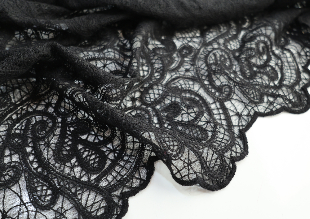 ЧЕРНЫЙ - ХБ Вышивка на органзе (1404 Маша)