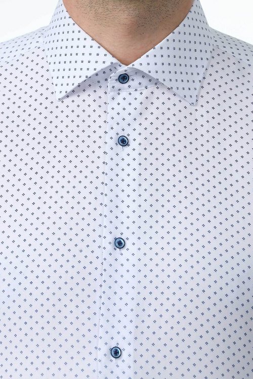Сорочка мужская VESTER короткий рукав, хлопок/пэ, белая с синим геометрическим рисунком 72914 36