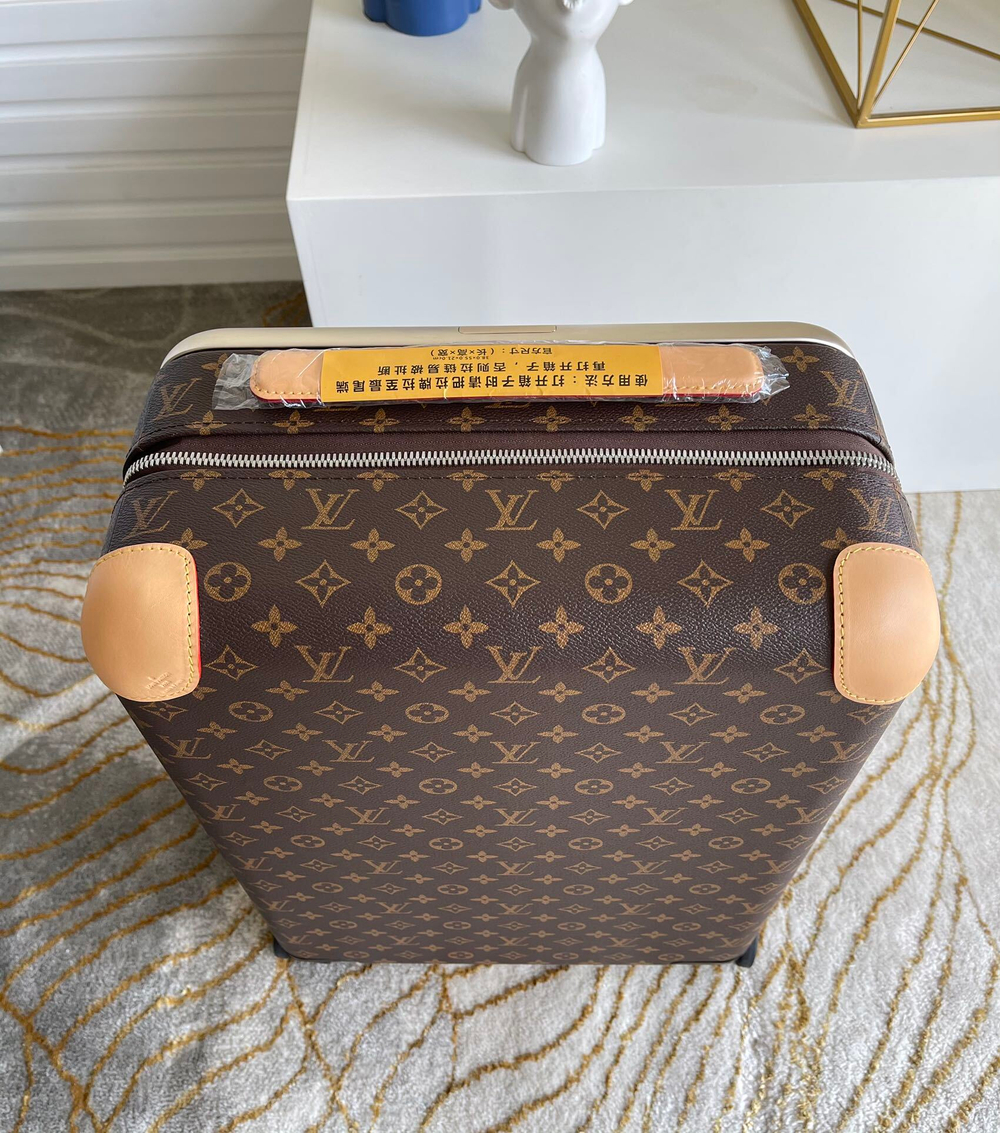 Louis Vuitton Horizon 50 Suitcase