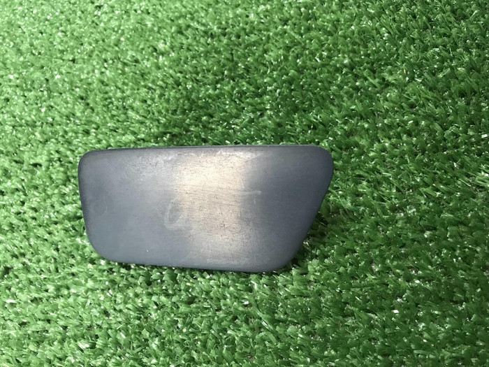 Крышка форсунки левая BMW 5er E60 (2002-2010)