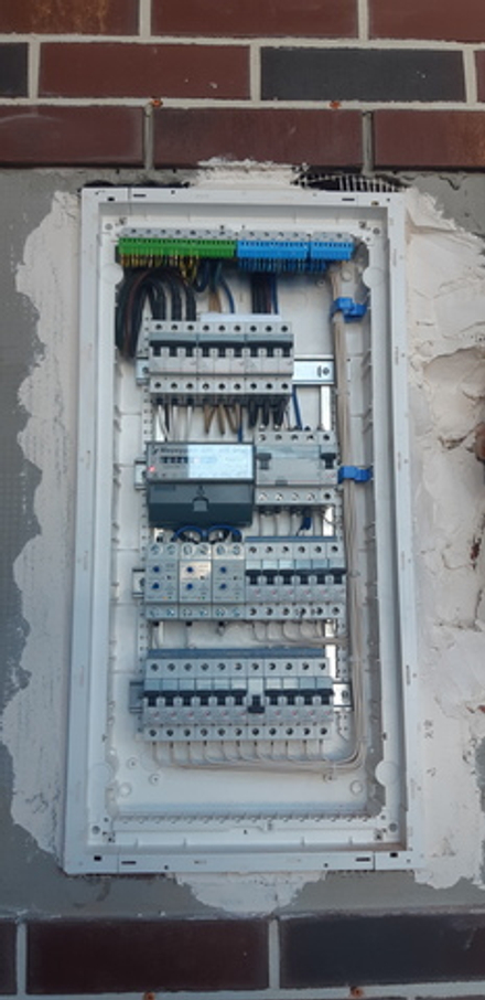 Монтаж электрики в доме от