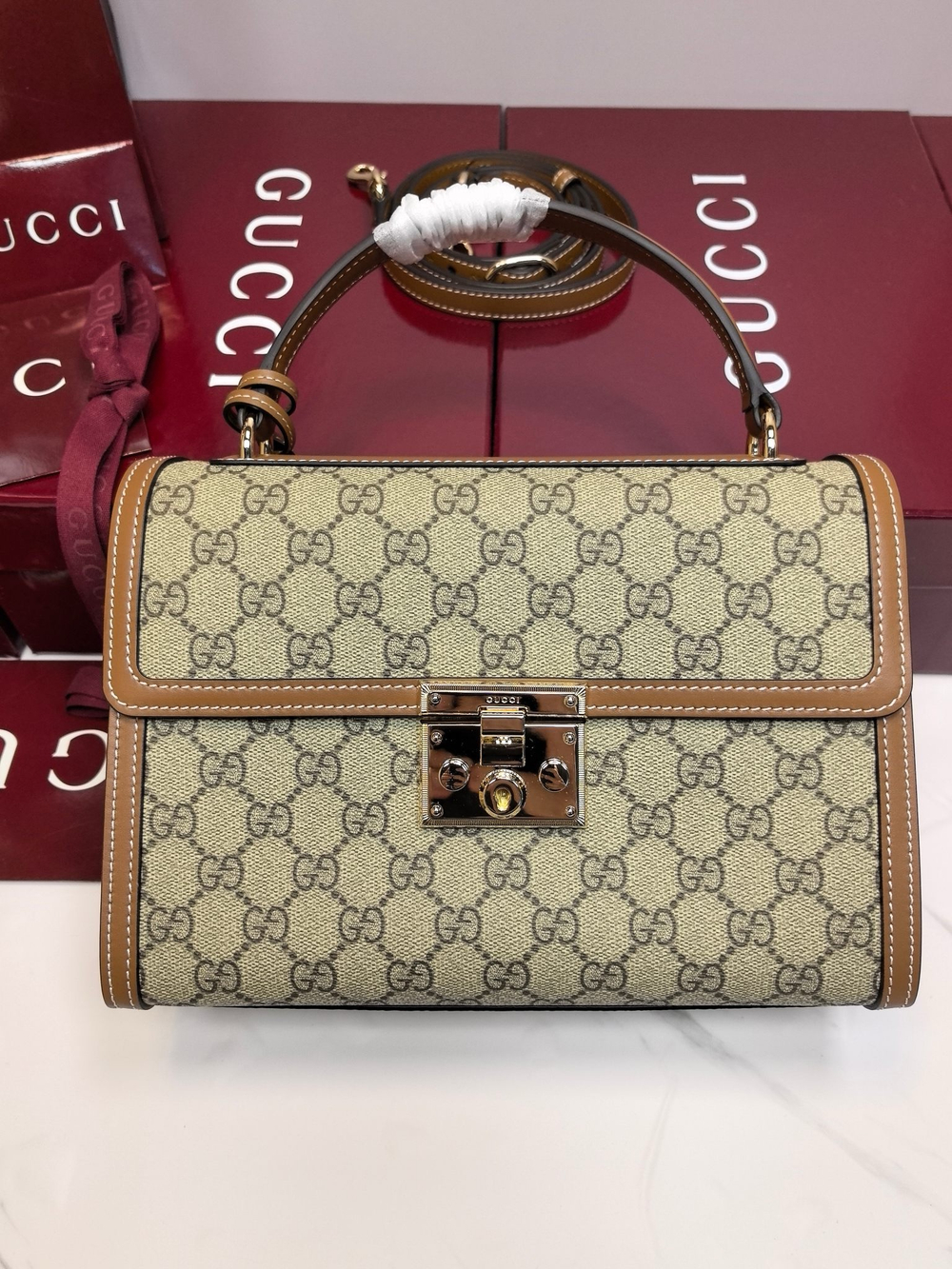 Padlock top handle bag