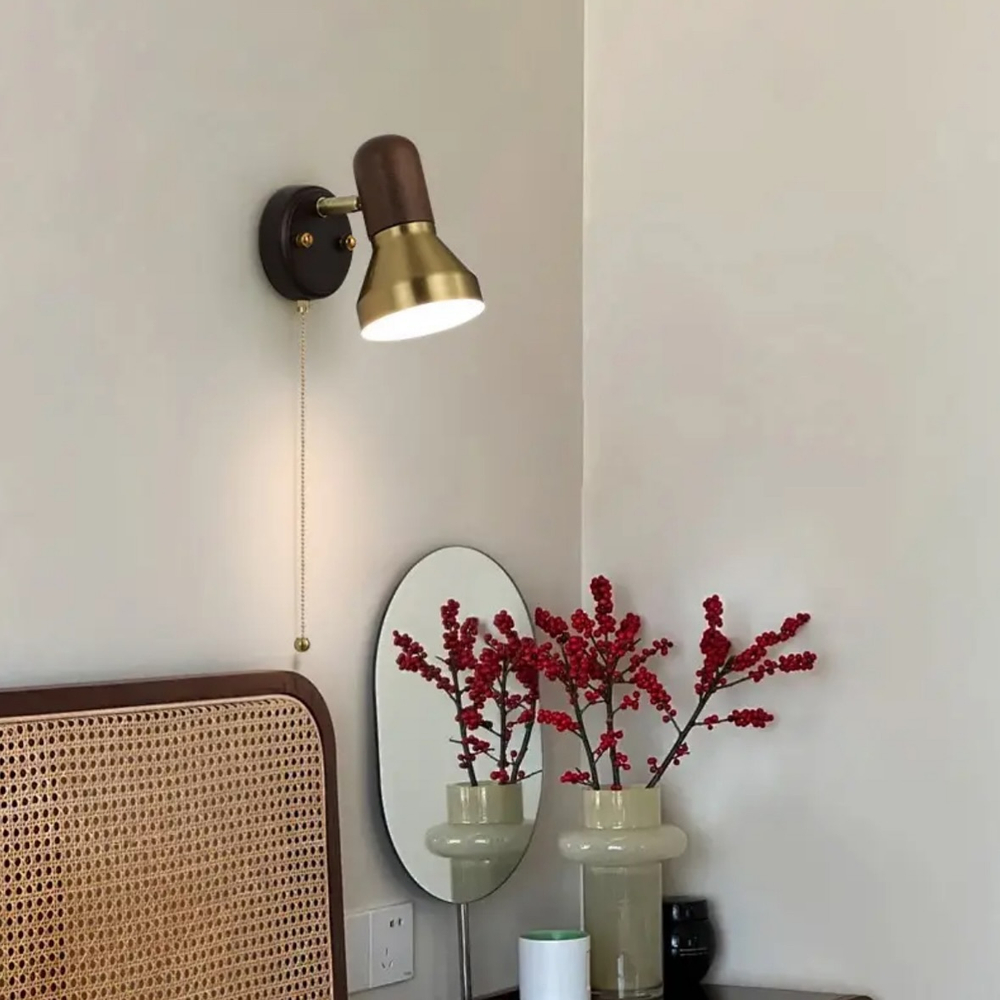 Настенное бра в стиле mid-century