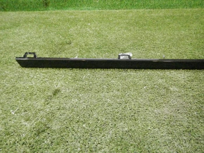 Молдинг переднего бампера Mercedes GLS x167 (2019-н.в.) AMG