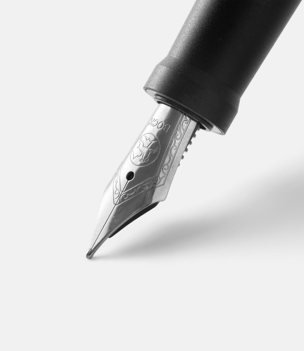 Stilform Ink Warp Black — перьевая ручка из алюминия
