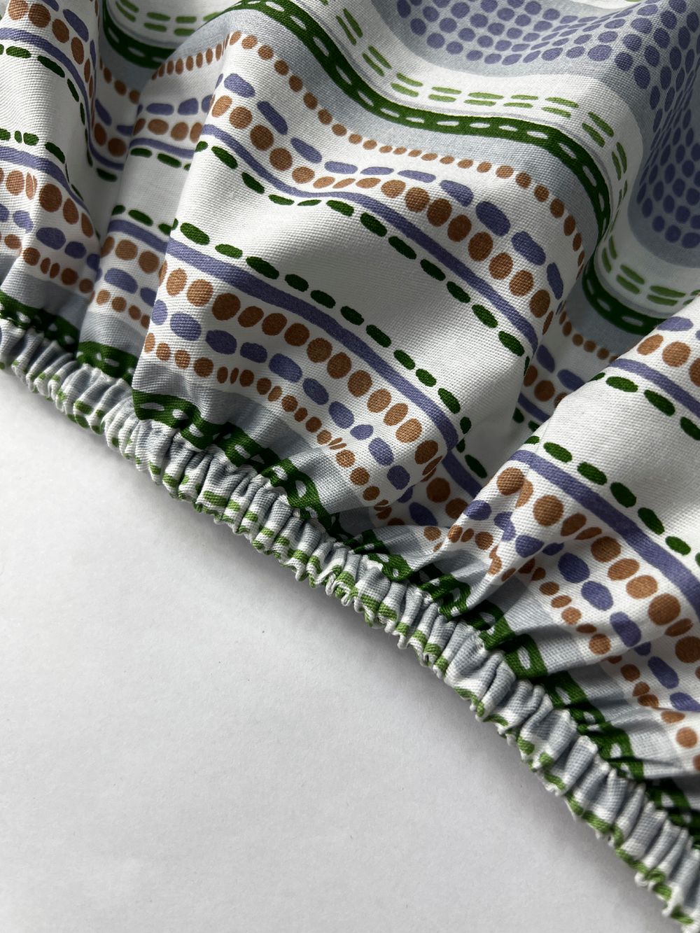 Постельное белье "Бисер (компаньон)" евро наволочки 50х70 2шт Простынь на резинке 180х200 см Пододеяльник 200х215 см Сказка сатин