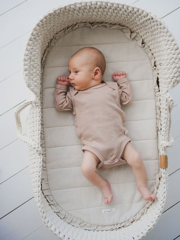 Боди с наружными швами 