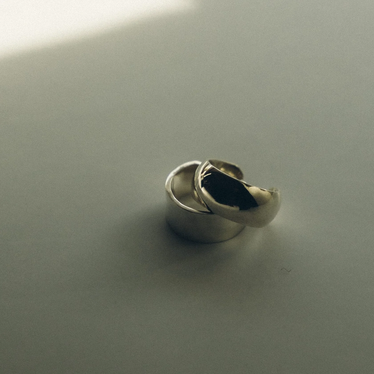 Кафф широкий, полукруглый