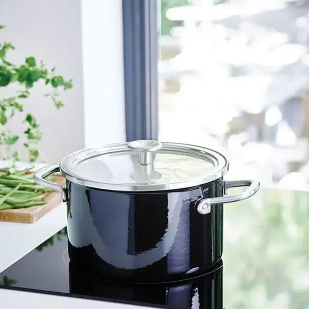 KitchenAid Кастрюля эмалированная 24 см 6 л с крышкой Оникс черный