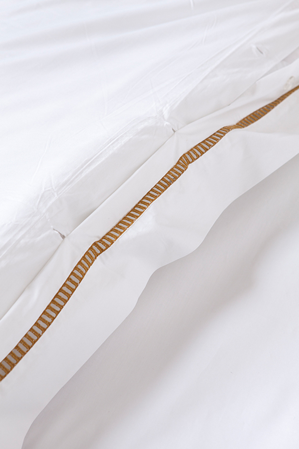 Пододеяльник 200х220 Bovi San Marco белый-золотой