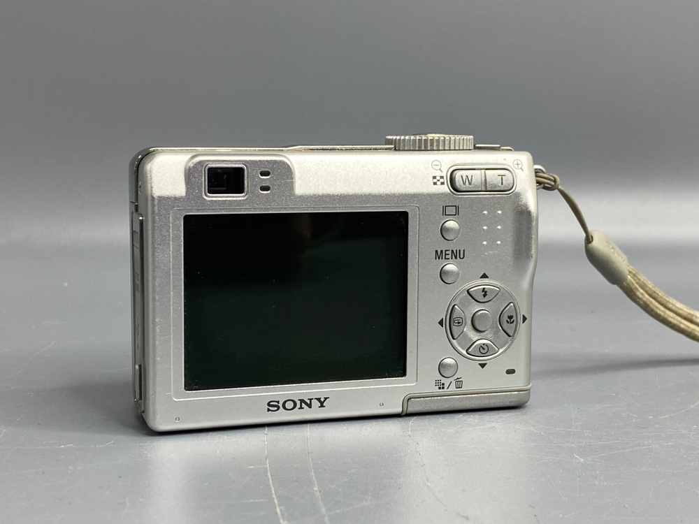 Sony Cyber-shot DSC-W7