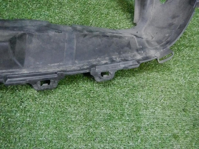 Дефлектор радиатора Mercedes E W213 (2016-2021)