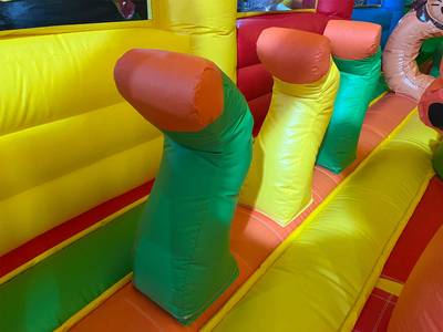 Коммерческий надувной батут «Страна Сафария 3» с крышей, 10x5x5 м