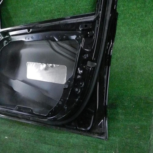 Дверь передняя правая Mercedes C W205 (2014-2023)