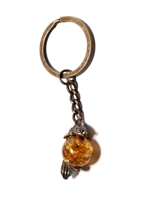 Брелок с янтарем натуральным - Морская рыбка, диаметр камня 13 мм