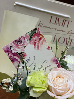 Букет 8 Марта М-11