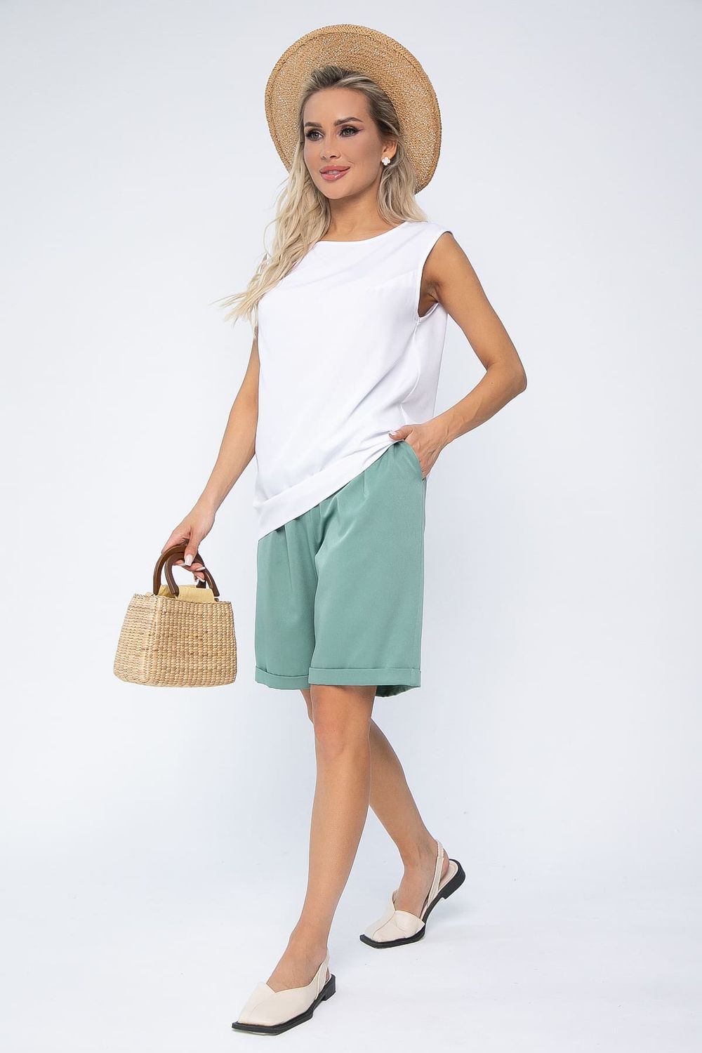 Костюм с шортами Мерано (бело-зеленый) К15340-5М LT Collection