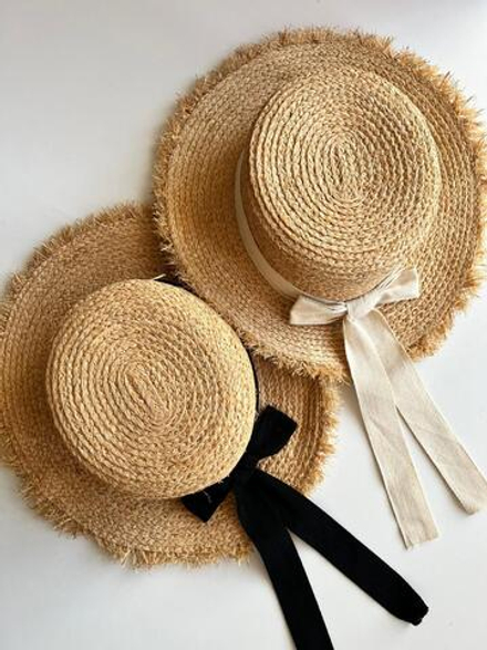 Шляпа из соломы с белой или черной лентой