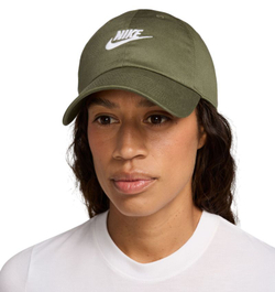 Теннисная кепка Nike Club Unstructured Futura Wash - medium olive/white
