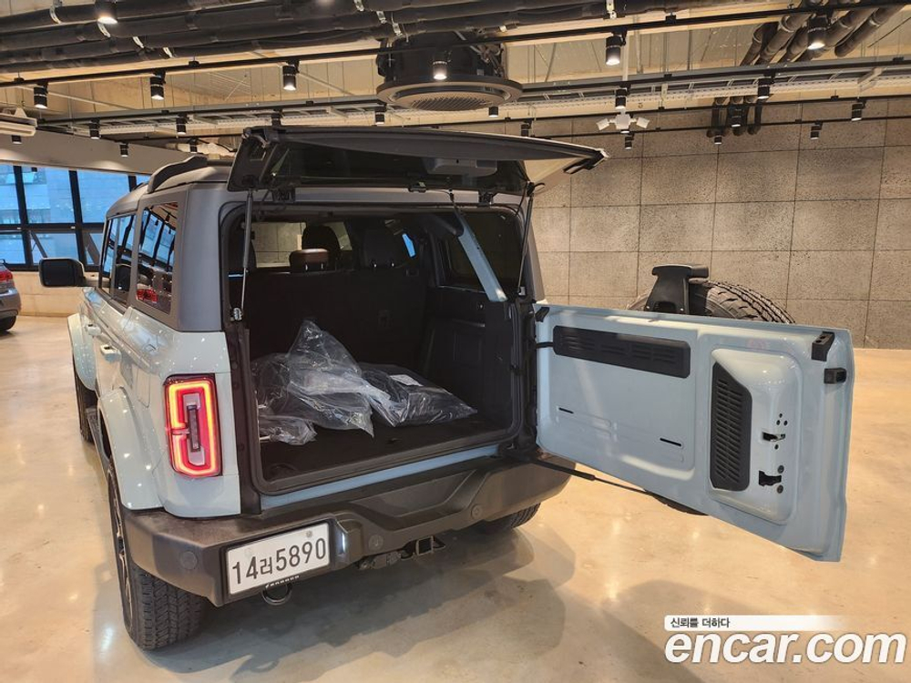 Ford Bronco 6 Generation 2.7 Outer Banks (05.2022)