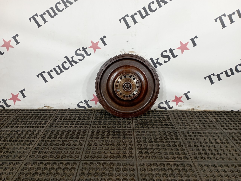 Маховик двигателя