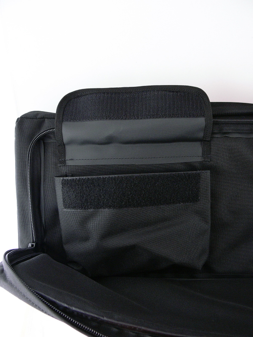 Кейс Vektor А-5 чёрный с рюкзачными лямками, дополнительное отделением