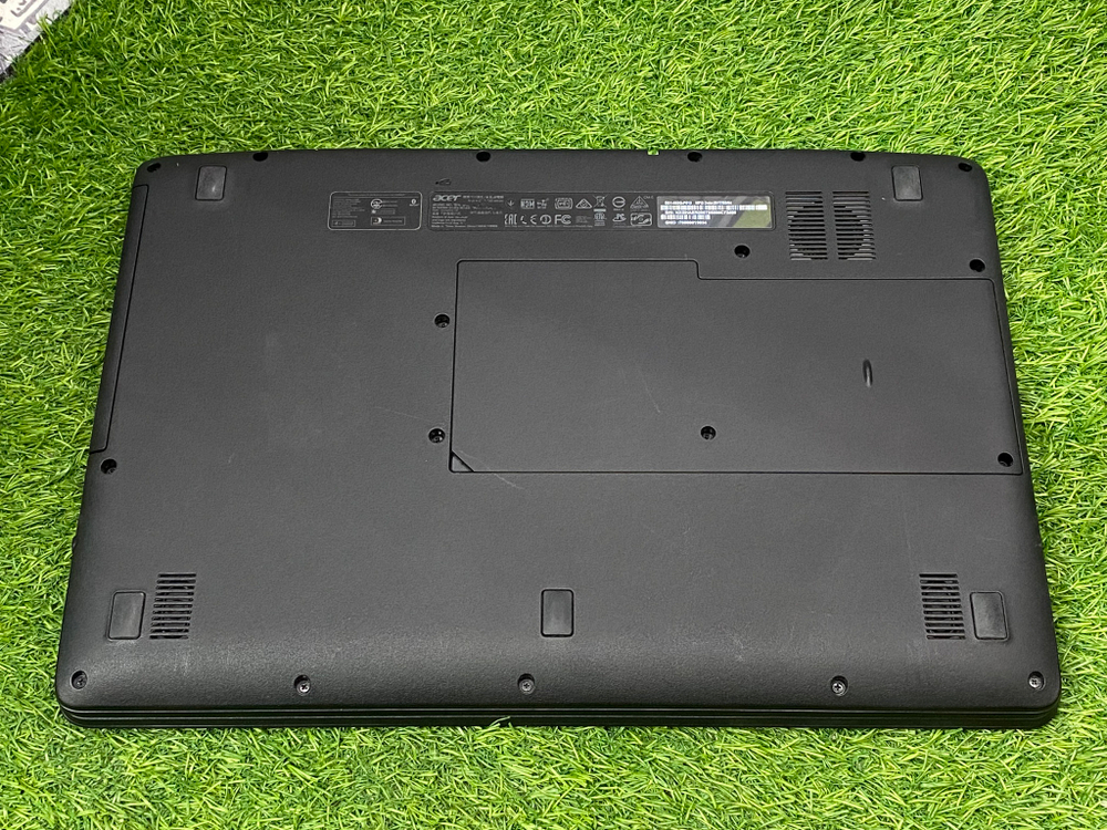 Ноутбук Acer 15.6' Pentium N3710/GF 920MX 2GB/8GB/240GB/ Aspire ES1-532G-P512[NX.GHAER.006]/Windows 10