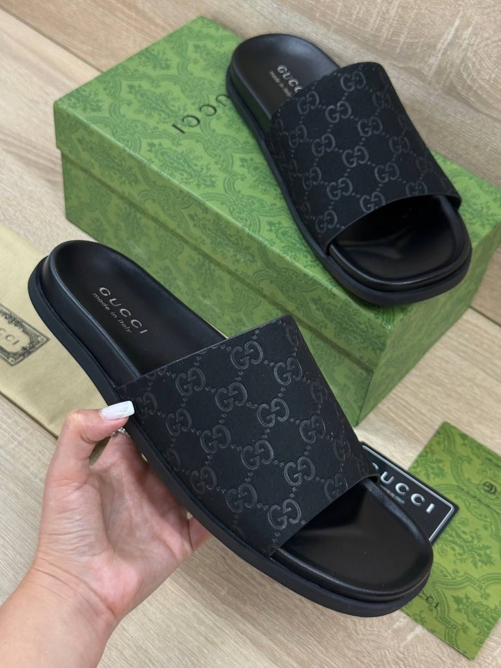 Шлепанцы Gucci