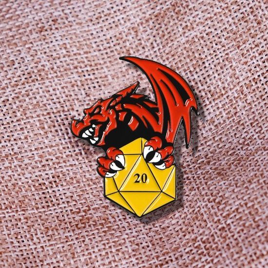 Значок металлический Удачный бросок 20, р-р 2,8х3см