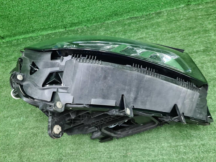 Фара правая Mercedes GLS x167 19-23 Multibeam LED