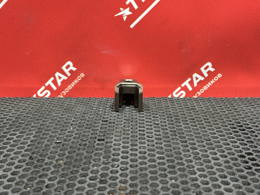 Кронштейн форсунки