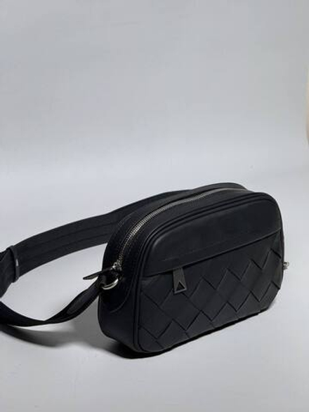 Сумка-мессенджер Bottega Veneta