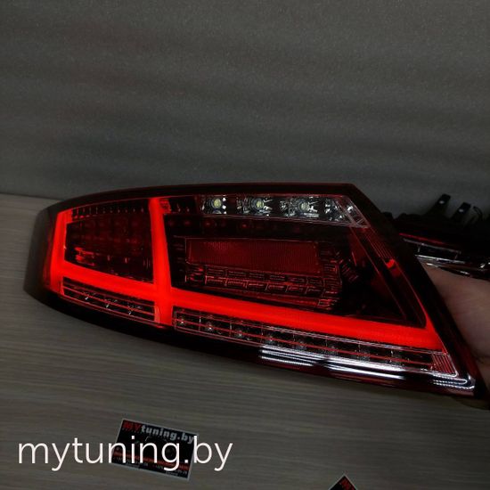 Задние фонари red white led bar для Audi TT 8J