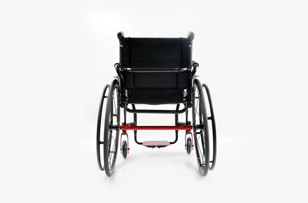 Активное кресло-коляcка со складной спинкой Omega Active 144