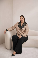 Куртка-косуха из эко кожи с кружевным лацканом