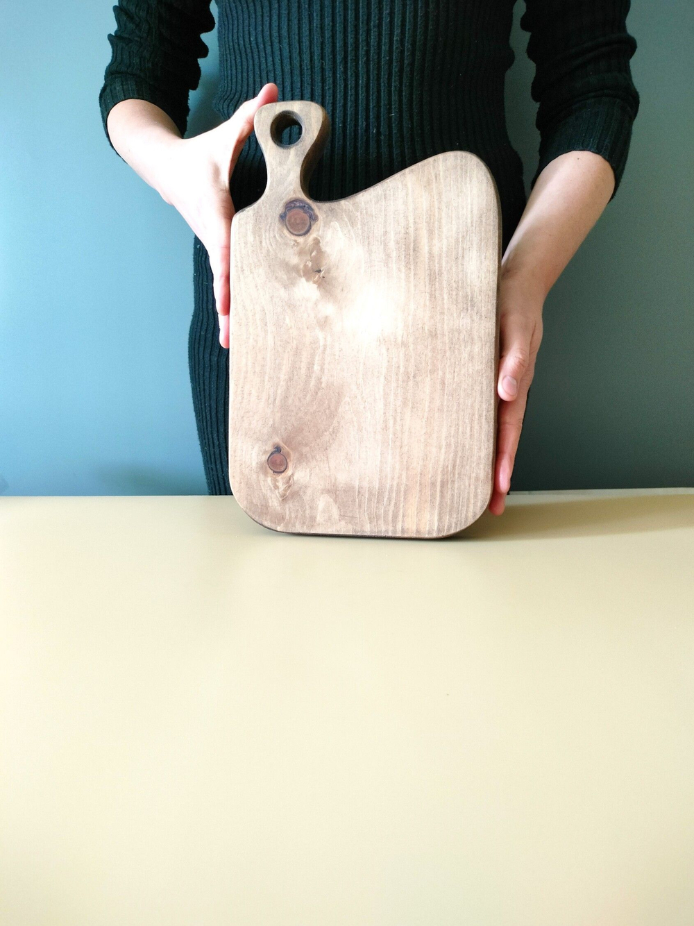 Доска разделочная из дерева сервировочная