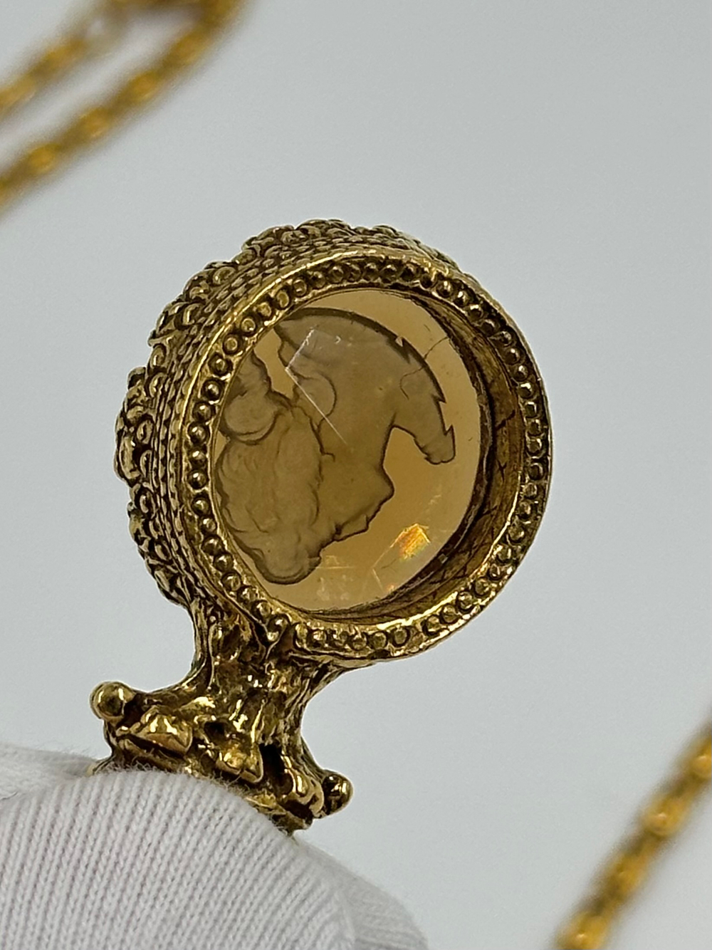 Многоярусная цепь с подвеской Goldette