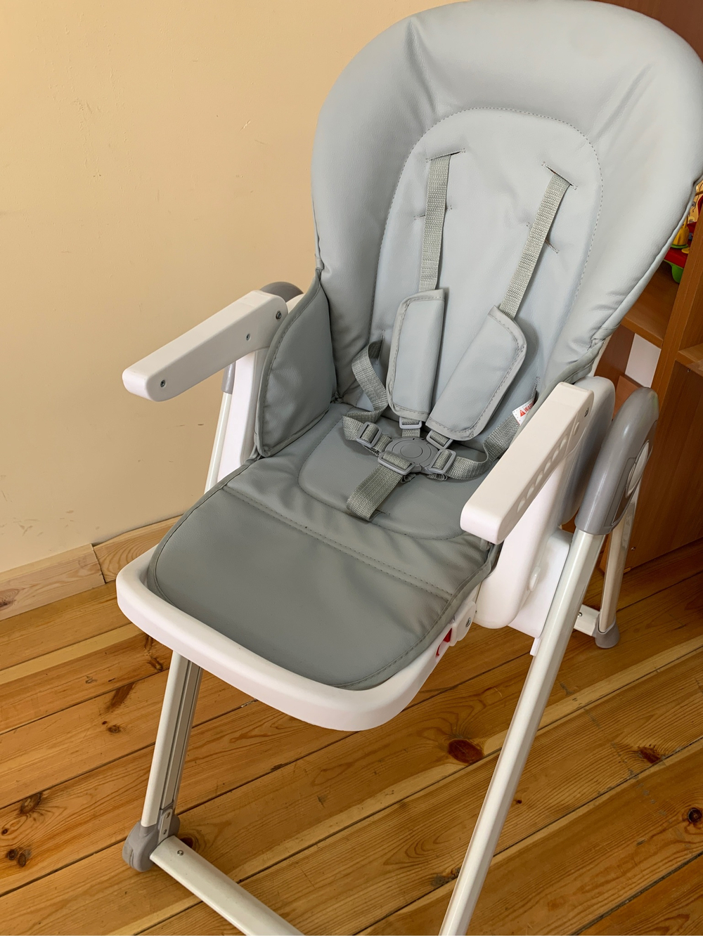 Стул для кормления "Мишутка" С-A (Серый)