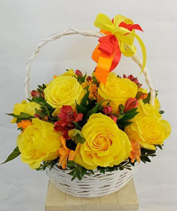 Корзина с розами Радость