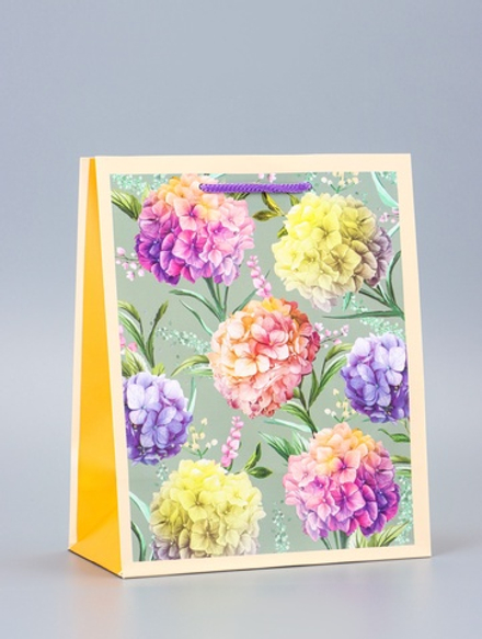 Пакет подарочный ламинированный «Самой прекрасной» 18×22.3×10 см, 10953699, Китай