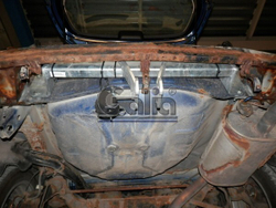 Фаркоп оцинкованный Galia S057A для Suzuki Liana хетчбек 2WD/4WD 2001-2007(паспорт и сертификат в комплекте)(без электрики)