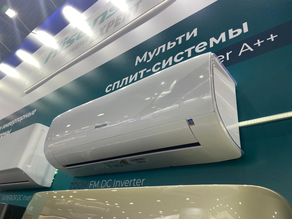 Внутренний блок настенного типа серии ZOOM FREE Match DC Inverter R32 AMS-07UW4RYRKB01