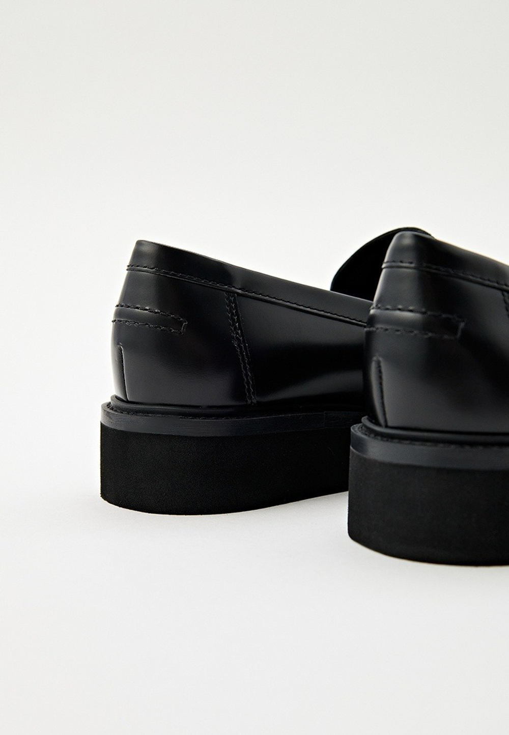 Лоферы женские GUESS BAYLON