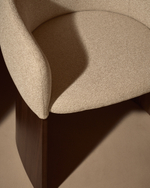 Стул Bosca из бежевого шенилла и орехового шпона