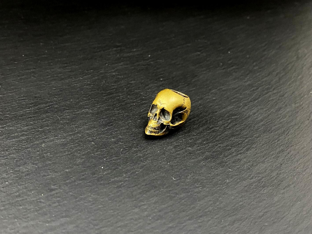 Бусина. Череп классический