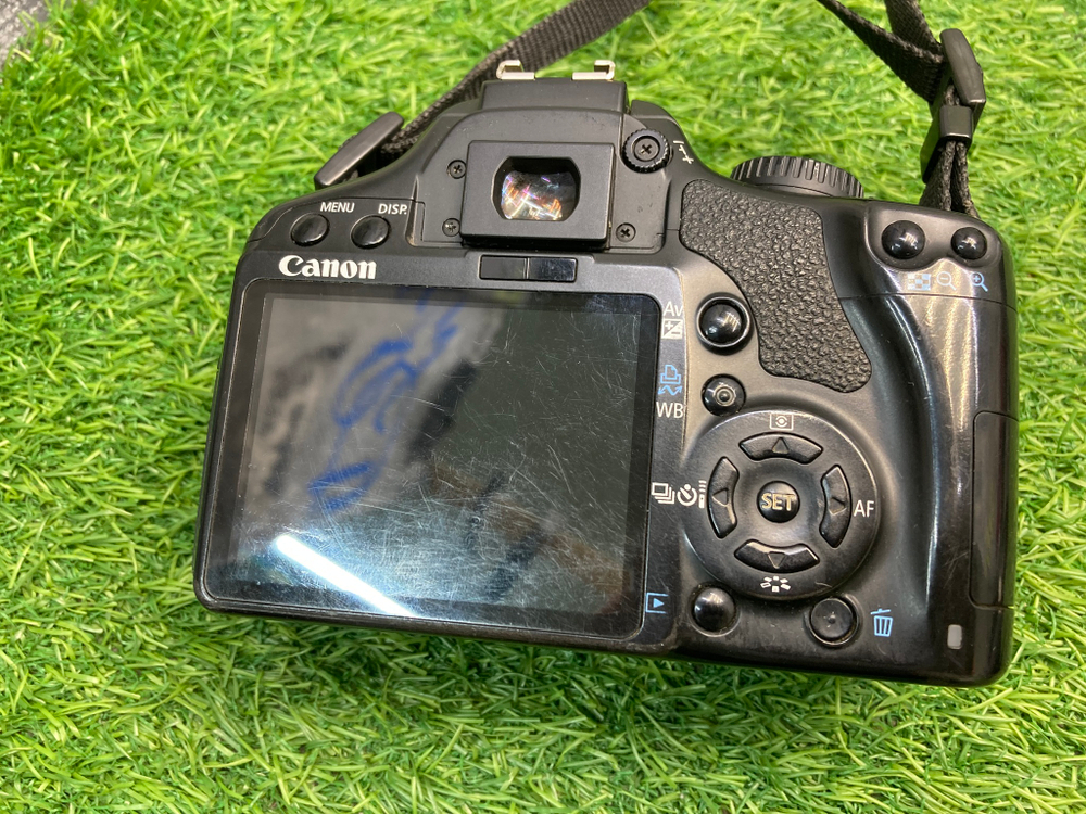 Canon 450D Kit 18-55mm 3.5-5.6 II Не рабочий